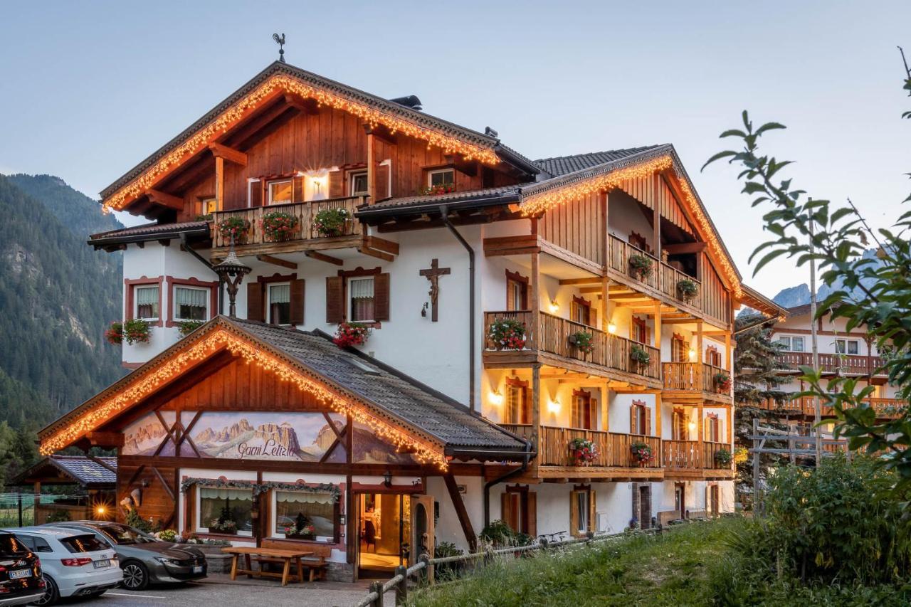 坎皮泰洛迪法萨Garni Letizia住宿加早餐旅馆 外观 照片